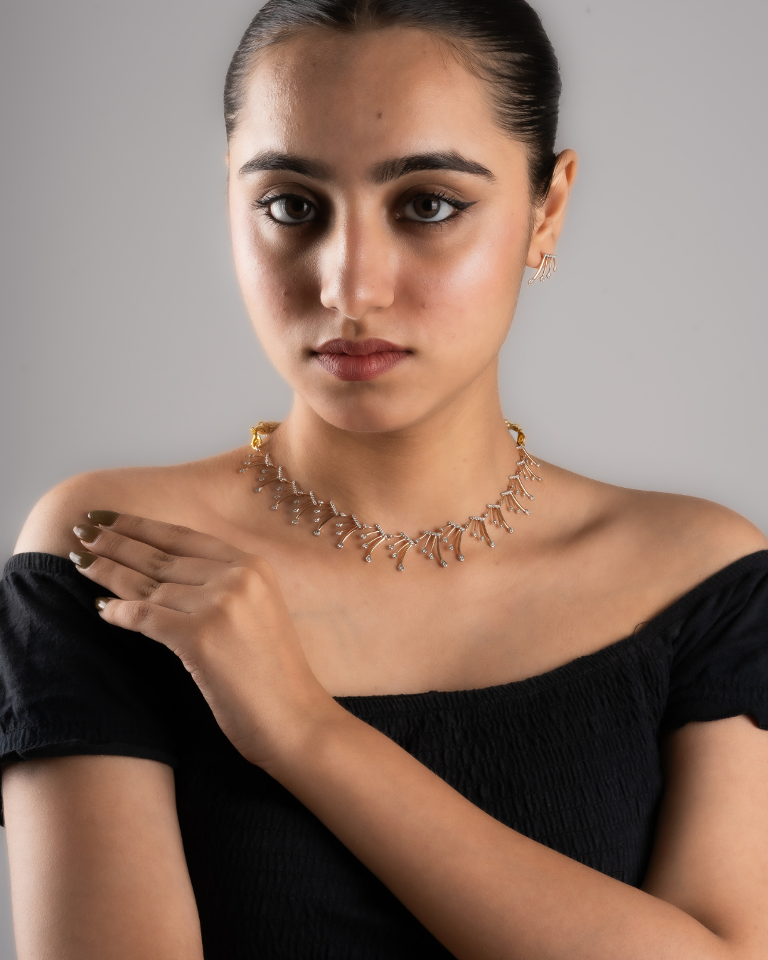 crown style diamond necklace