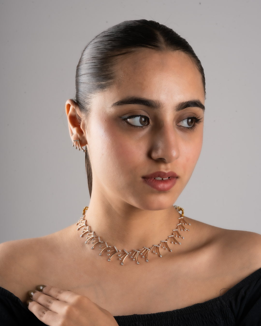 crown style diamond necklace